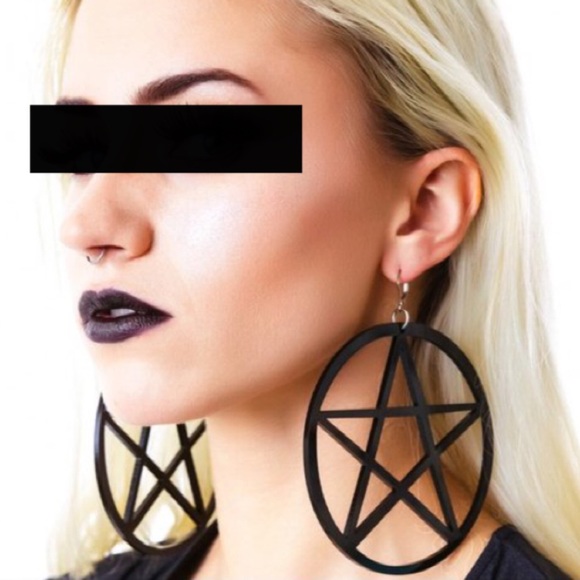 Large Black Pentacle Pentagram Hoop Earrings - Picture 1 of 3